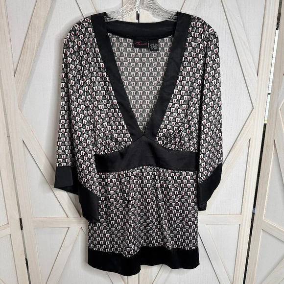 Torrid V-Neck Tie-Back Floral Print Blouse - Picture 1 of 5